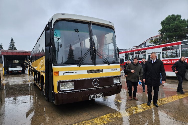 Gölcük'te otobüsler öğrenciler için yenilendi