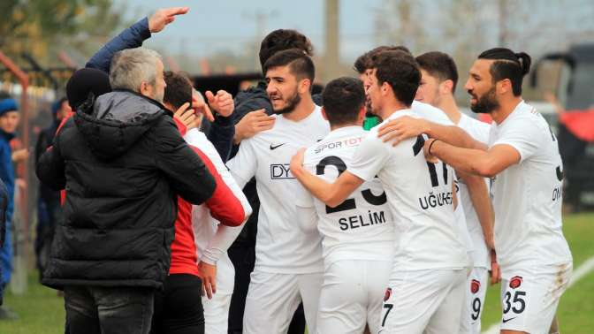 Gölcükspor Erzincan’ı devirdi 2-1