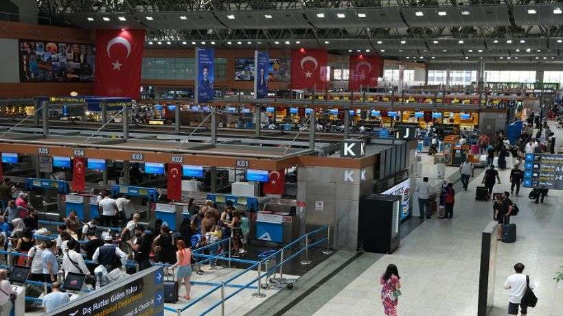 İGA İstanbul Havalimanı Kulesi kırmızı beyaz olacak