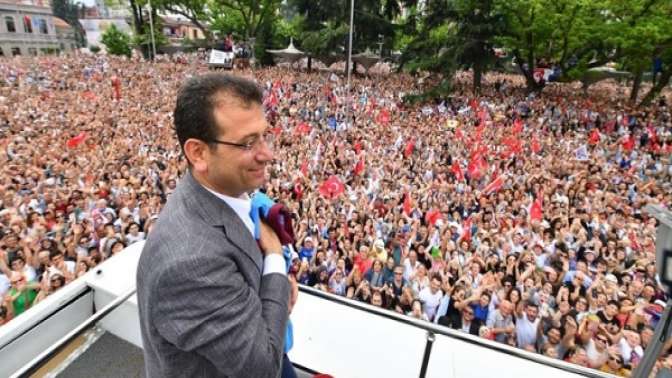 İmamoğlu ‘Onlar kavga ettirmek isterken ben barıştıracağım’