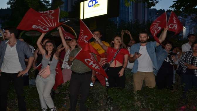 İstanbul zaferi, İzmit’e taşındı