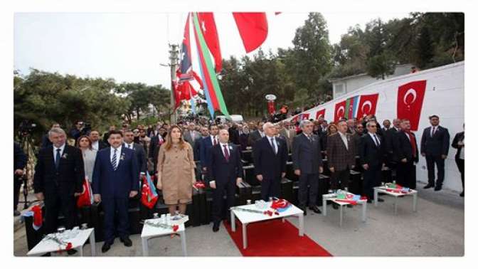 İzmir Karabağlarda Birlik Vurgusuyla Hocalı Soykırım Anıtı Açıldı