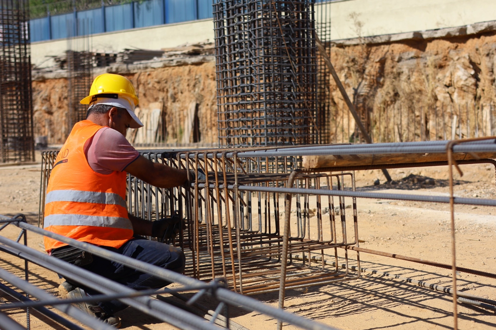 İzmir Yeşilyurt'a modern pazar yeri geliyor