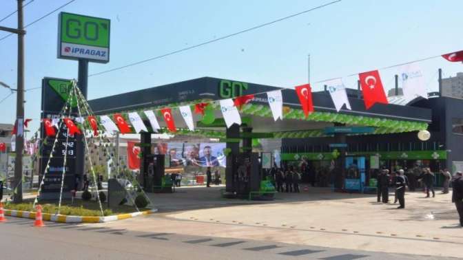 İzmit Belediyesi akaryakıt istasyonu satıyor