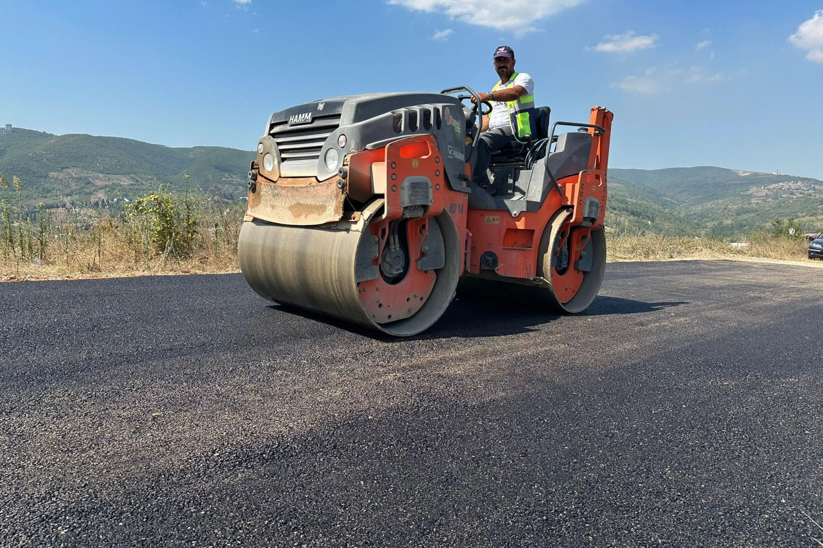 İzmitte Parlar Sokağı yenilendi