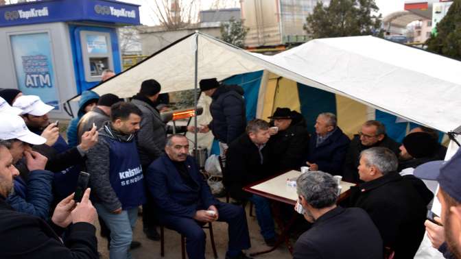 İZOCAM işçilerine CHP’den destek