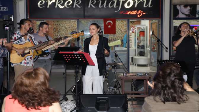 Jazz Night İzmitlileri büyüledi