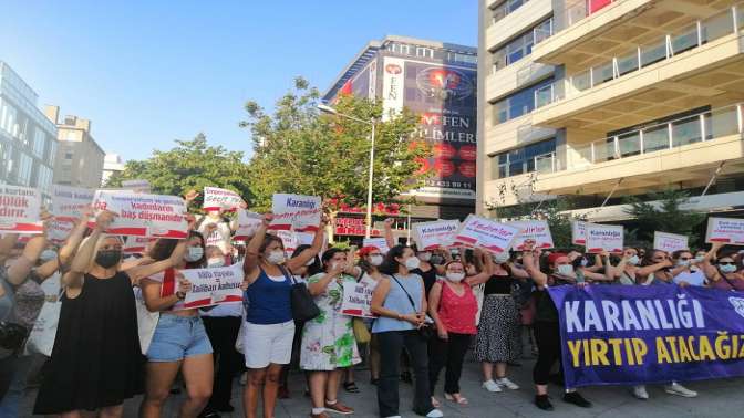 Kadın Dayanışma Komiteleri Ankarada buluştu