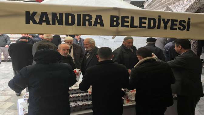 Kandıra Belediyesi Vatandaşın Regaip Kandilini Kutladı