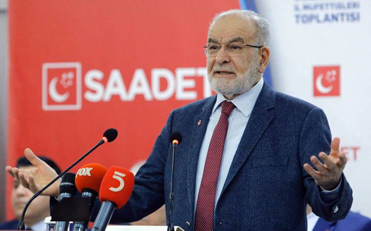 Karamollaoğlu'ndan Akıncı TİHA tebriği