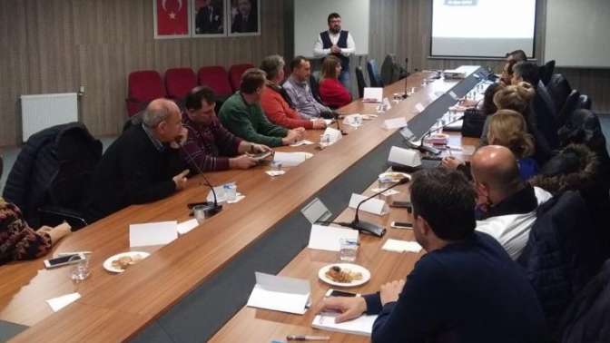 Karamürsel belediyesi birim amirleri eğitim seminerine katıldı