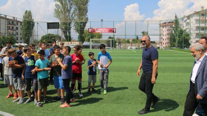 Karamürsel’de Camiler arası futbol turnuvası