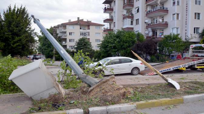 Karamürselde trafik kazası: 2 yaralı