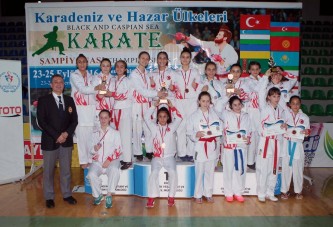 Kartepe Belediyespor Karate Takımından Şampiyonluk Gururu