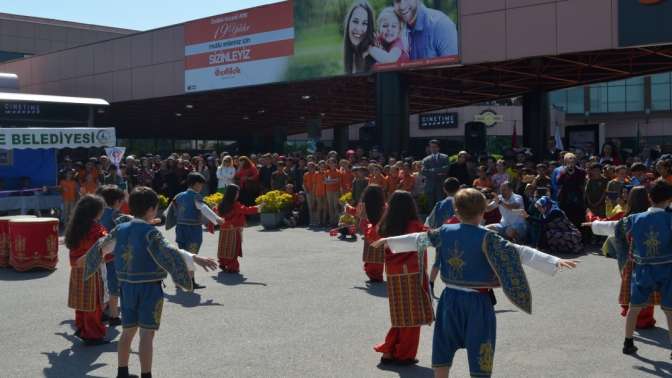 Kartepe’de ki öğrenme şenlikleri Özdilek’te gerçekleşti