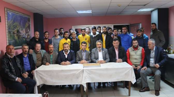 KASKF Başkanı Murat Aydın ve Yönetimi Gölcükspor Kulüp’ünü Ziyaret Etti
