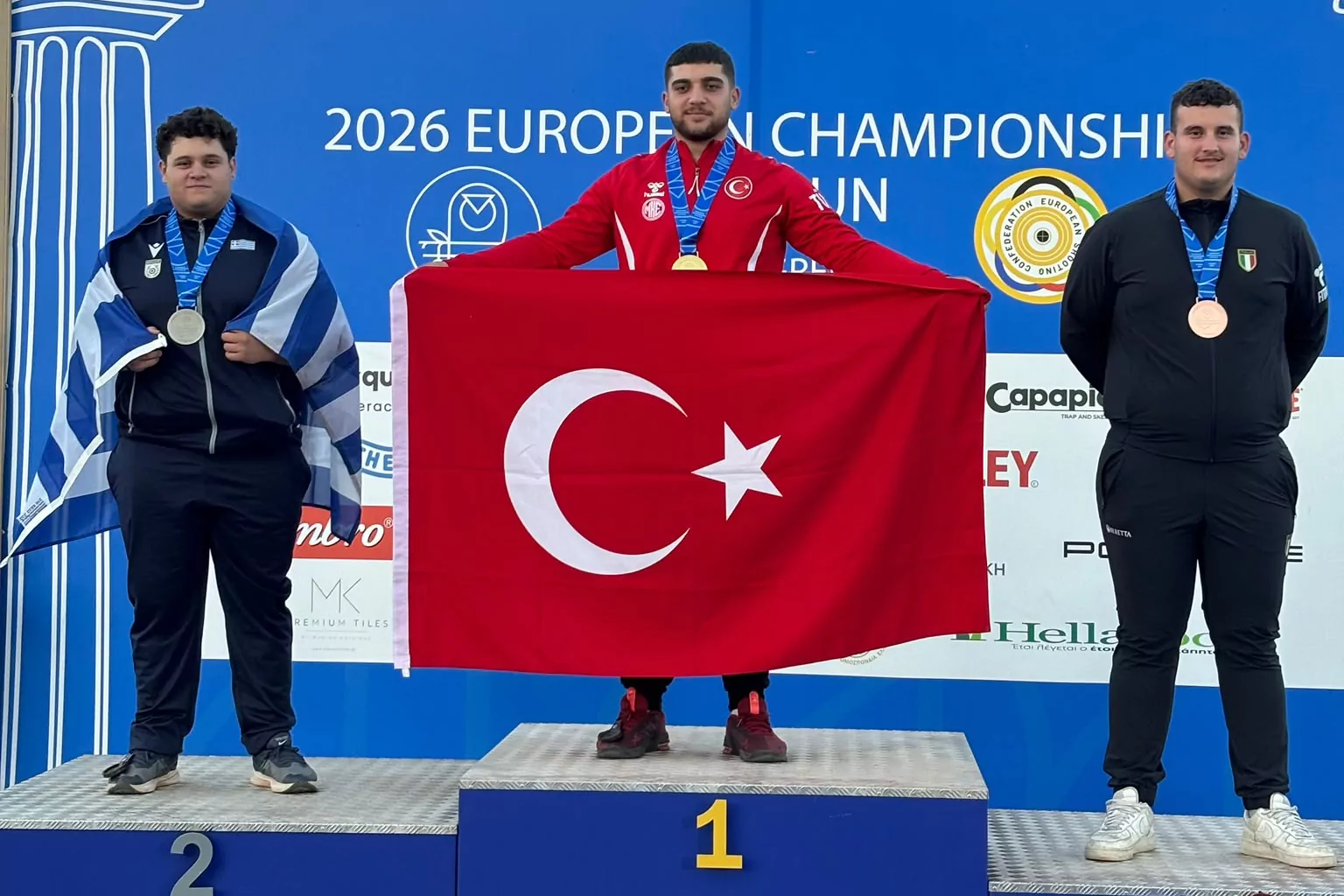 Kağıtspor dünya kürsüsünde gururlandırıyor