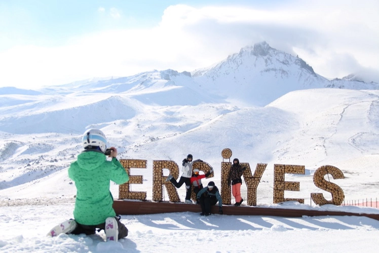 Kayseri Erciyes sezonu yarın açıyor
