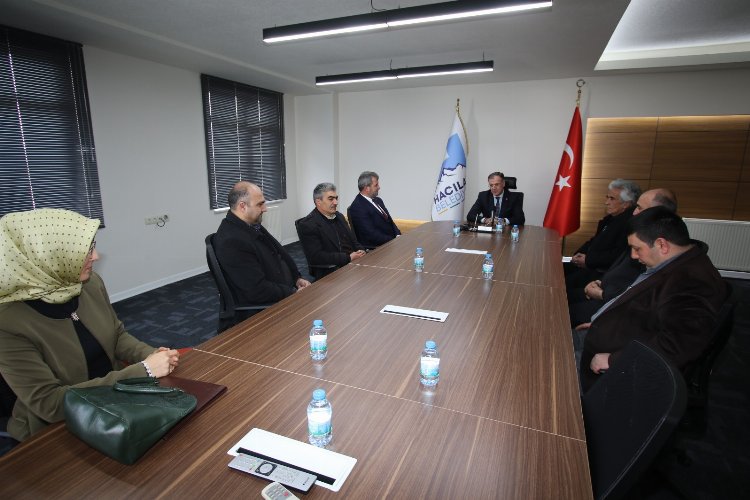 Kayseri Hacılar'da esnaftan başkana ziyaret
