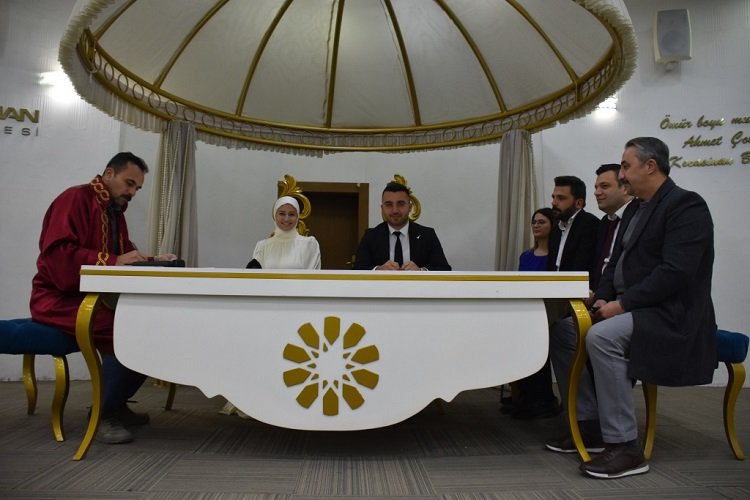 Kayseri Kocasinan'da 23 çift muradına erdi