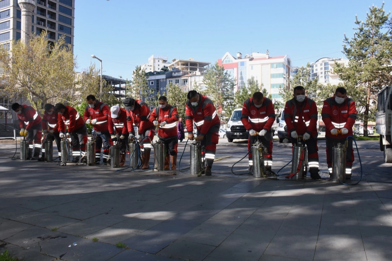 Kayseri Kocasinan'dan kapsamlı ilaçlama
