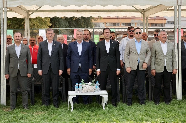 Kayseri Turhal'a geleneksel güreş coşkusu