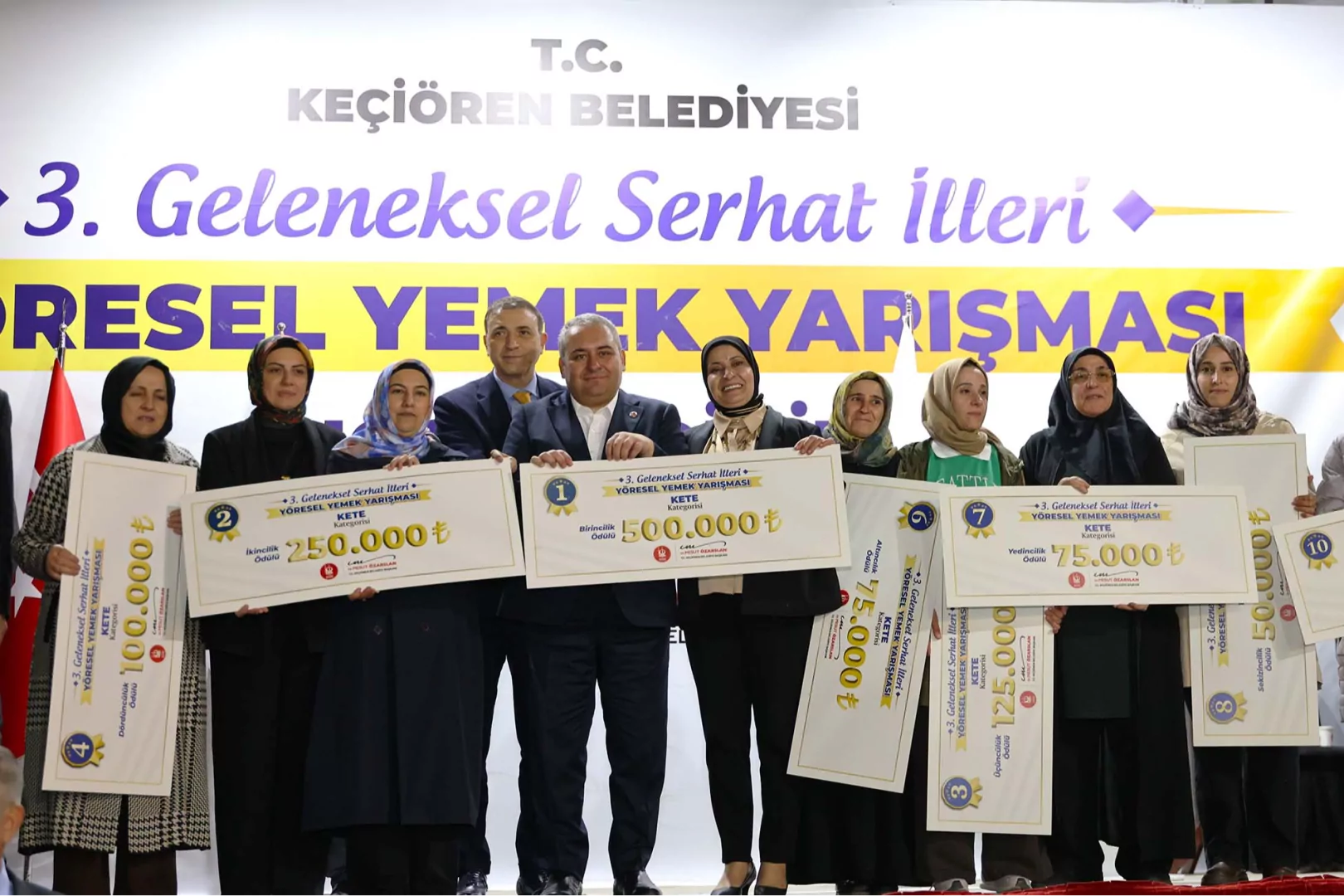 Keçiören’de yöresel lezzetler yarıştı, ödüller sahiplerini buldu