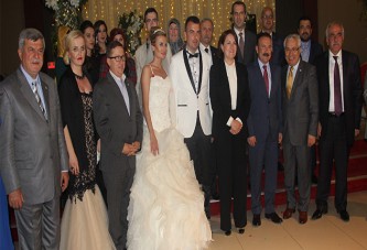 Kemal Köse kızını evlendirdi