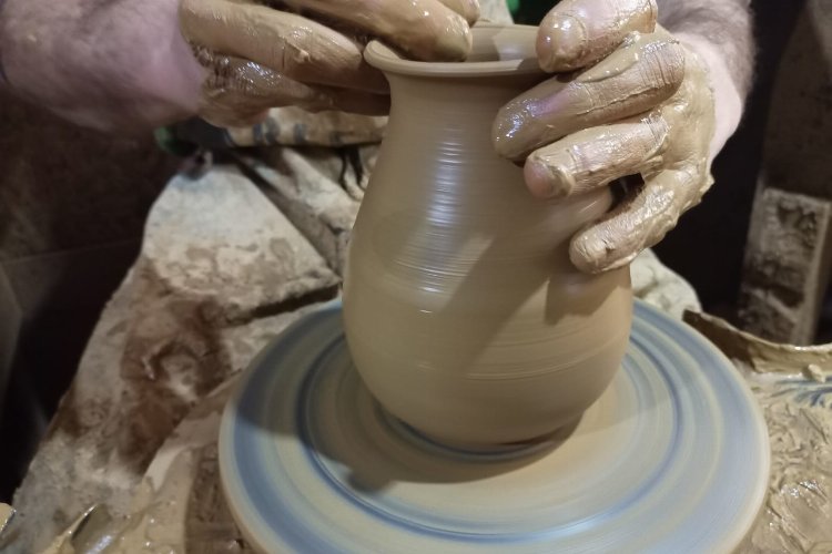 Kınık Çömlekleri kadınlar ile renkleniyor 