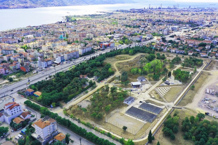 Kocaeli'de 'Derince Sağlıklı Yaşam' havadan görüntülendi