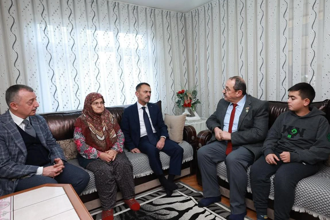 Kocaeli'de ilk ziyaret şehit ailelerine yapıldı