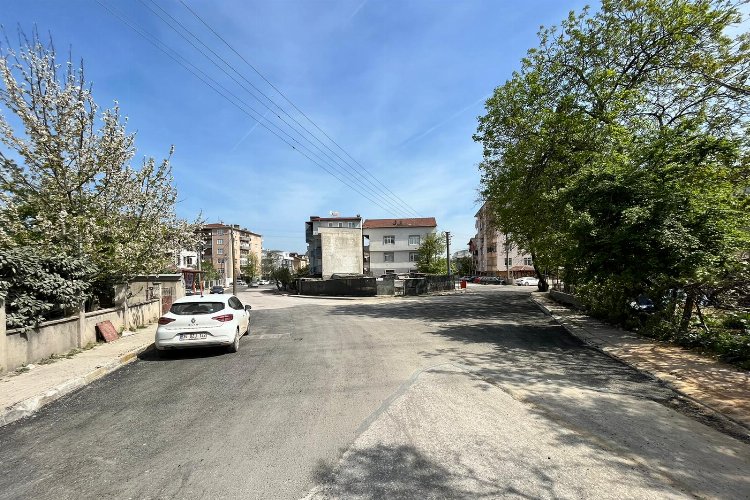 Kocaeli Gölcük'te üstyapı çalışmasına geçildi 