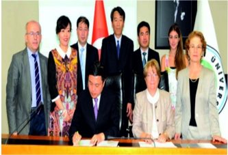 Kocaeli Üniversitesi Beijing Teknoloji Enstitüsü ile İkili Anlaşma İmzalandı
