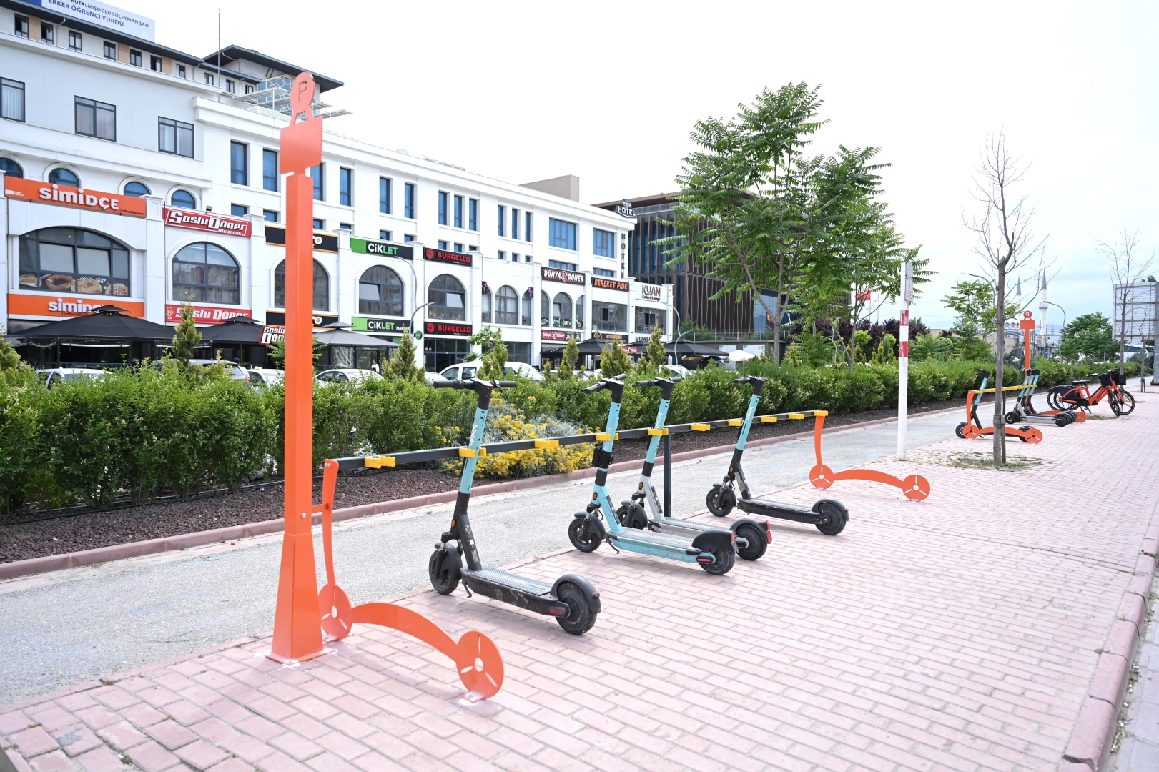 Konya'da e-skuter park noktaları yaygınlaşıyor