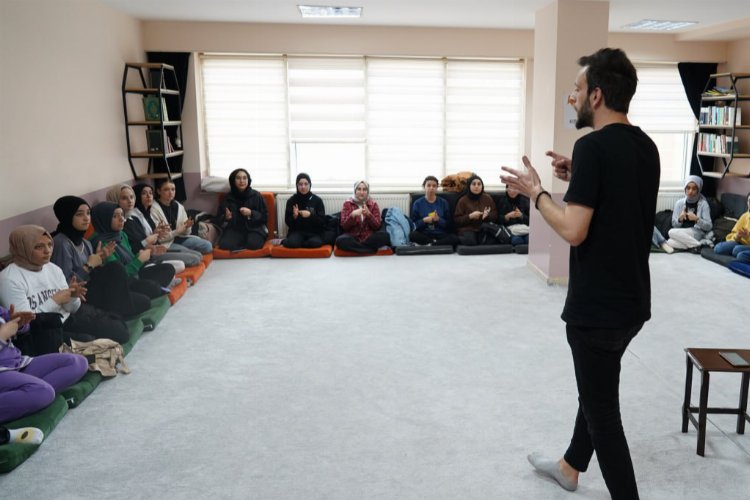 Konya'da liseli gençlere 'İşaret Dili' farkındalığı