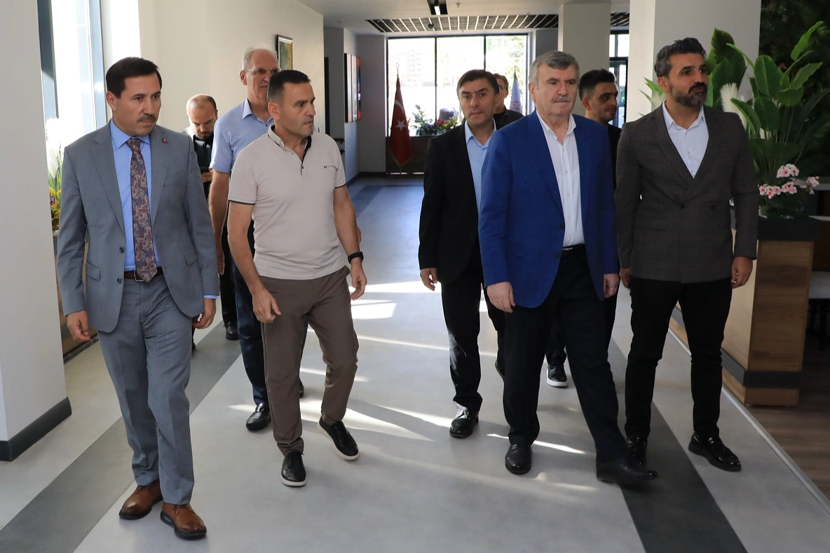 Konya Karatay’da iki büyük projeye yerinde inceleme