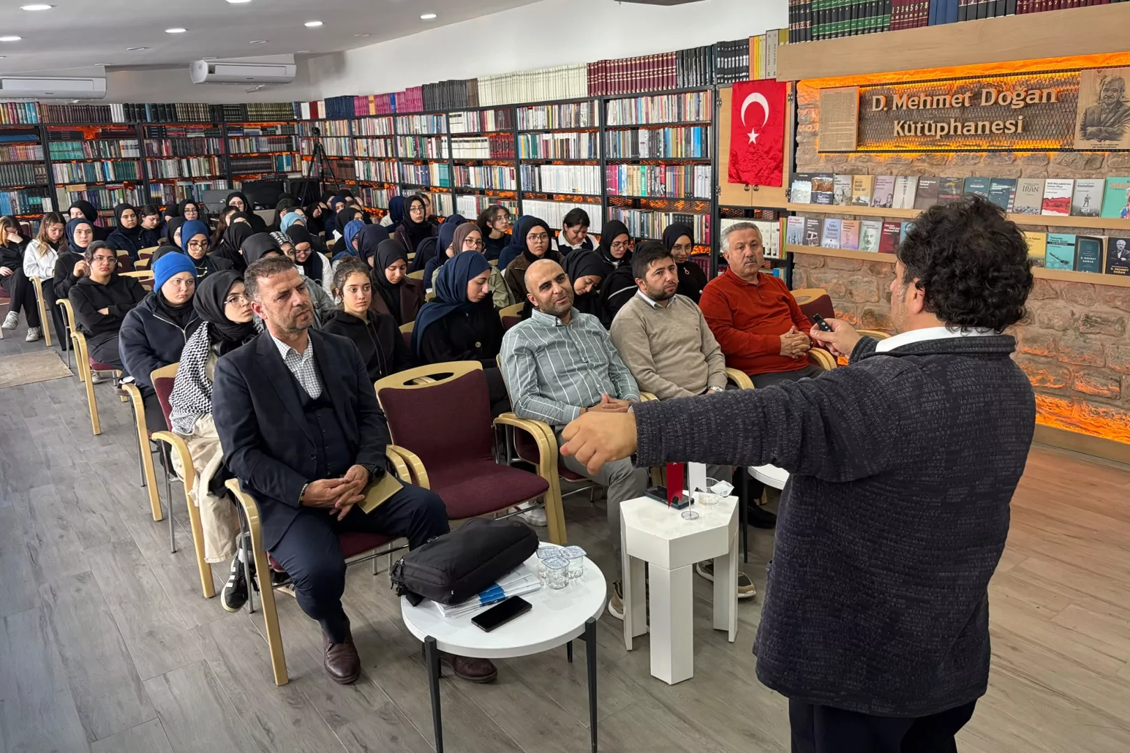 Konya Karatay'da 'Teneffüs Buluşmaları' sürüyor