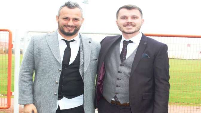 Körfez Spor kulüp başkanı Onur Alp futbolcularla toplantı