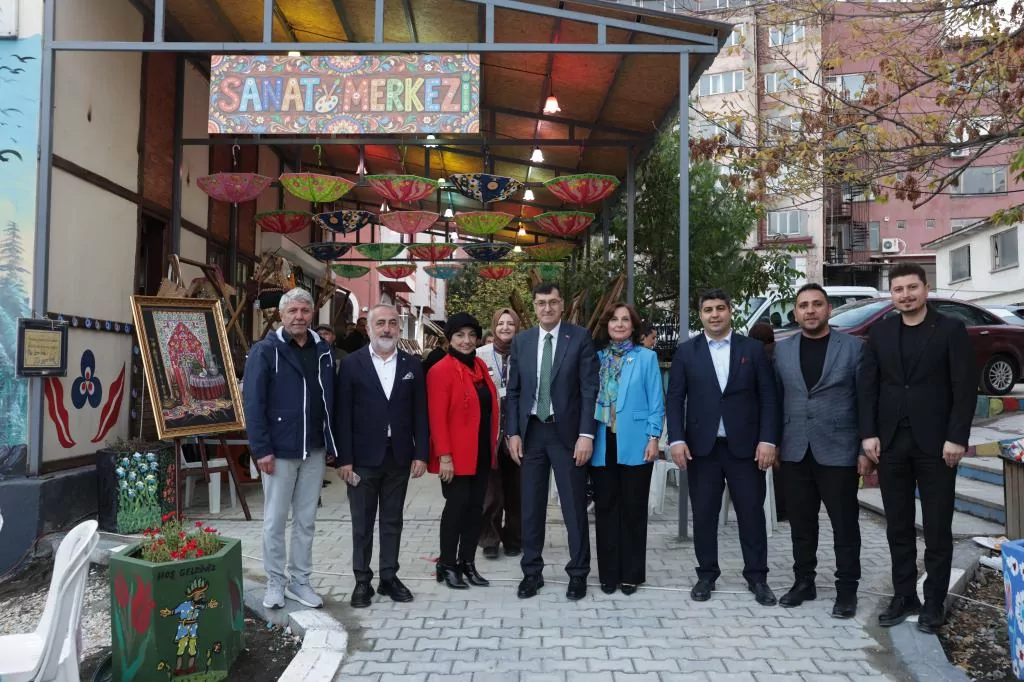 Kütahya’da Sanat Sokağı açıldı
