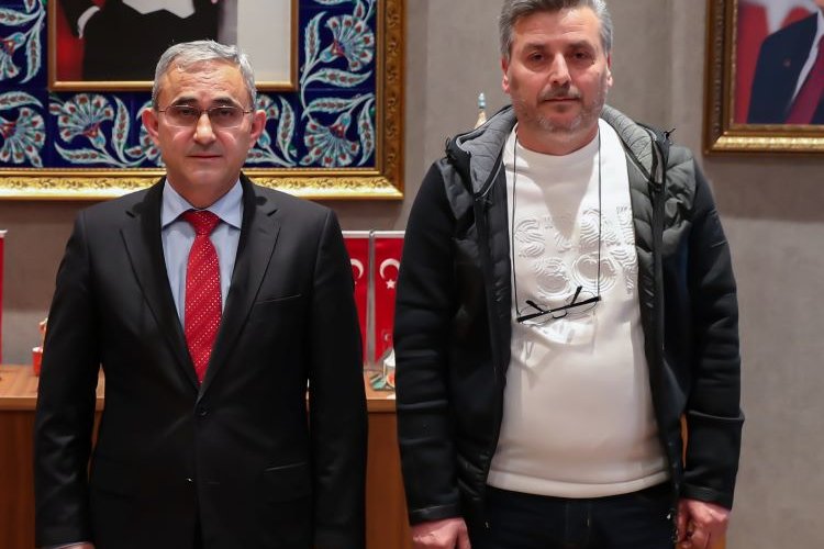 Kütahya Halk Ekmek'te pide 5 TL 