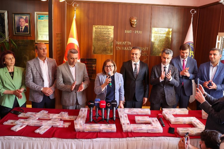 LGS'lilere Gaziantep'ten 50 bin sınav seti