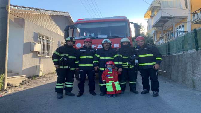 Lösemili Ahmet’in itfaiyeci olma hayali gerçek oldu