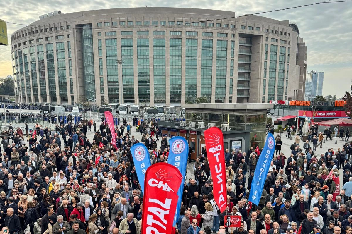 İmamoğlu'nun babası ve oğluna yurtdışına çıkış yasağı!