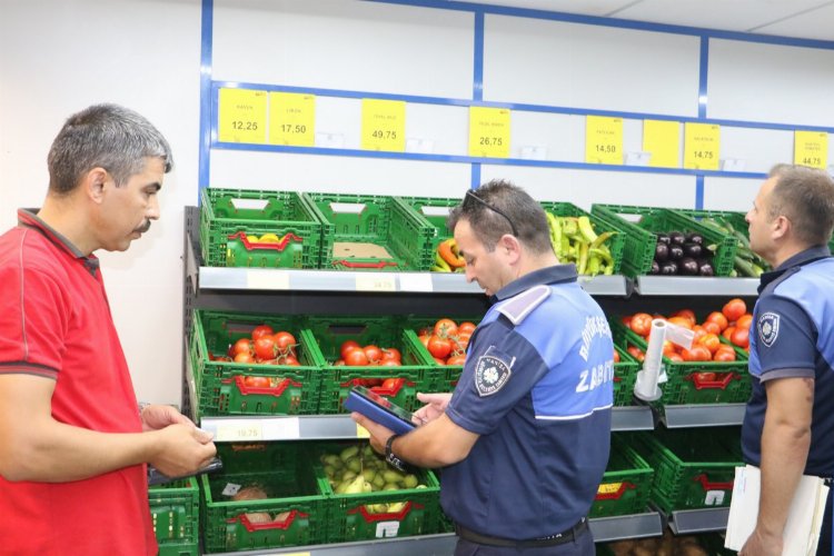 Manisa'da zincir marketler mercek altında