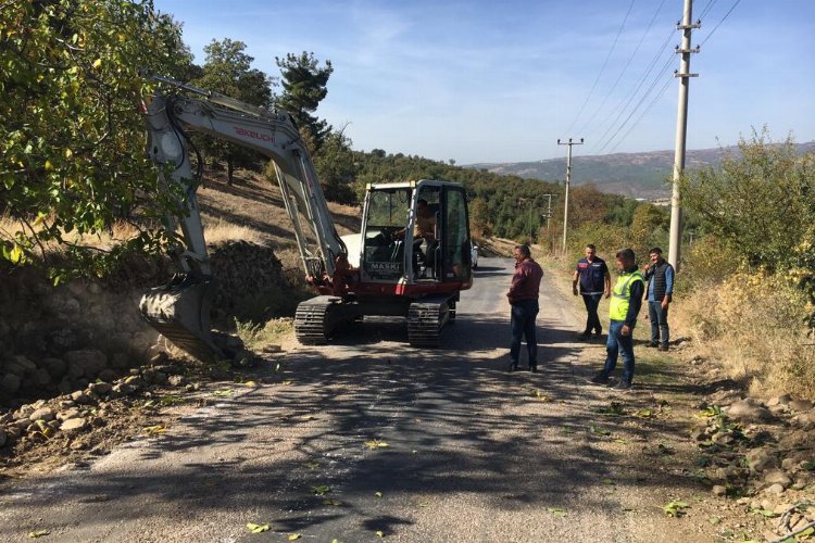 Manisa Demirci'deki derelerde kış öncesi temizlik