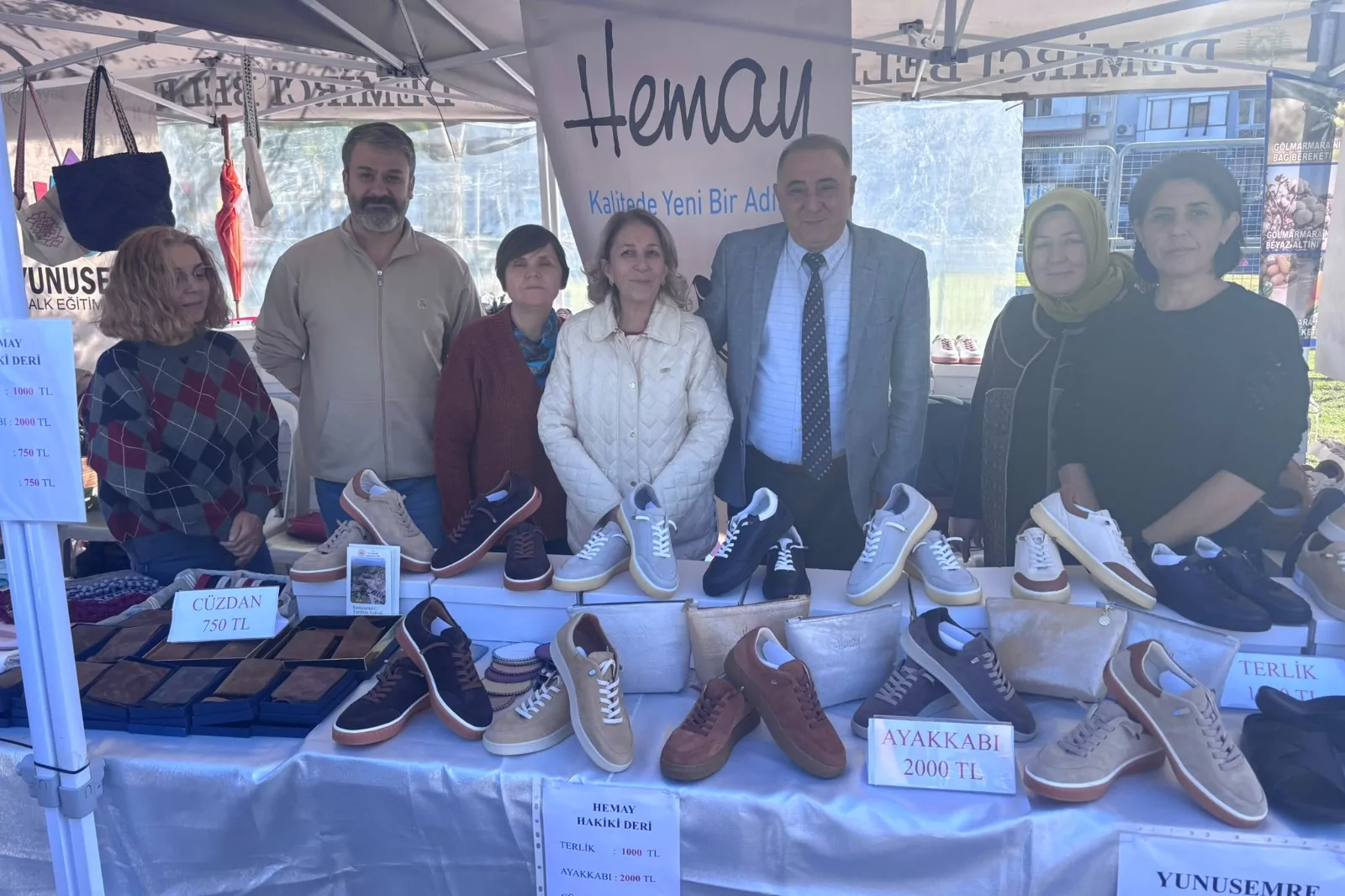 Manisa protokolünden Yunusemre HEM tanıtım standına ziyaret