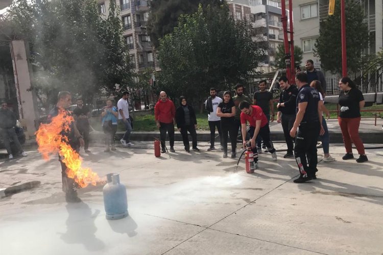 Manisa UMKE'den 'sağlıklı' yangın eğitimi