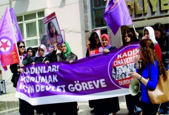 Mehtap Bülbül cinayeti duruşmasında kadın protestosu