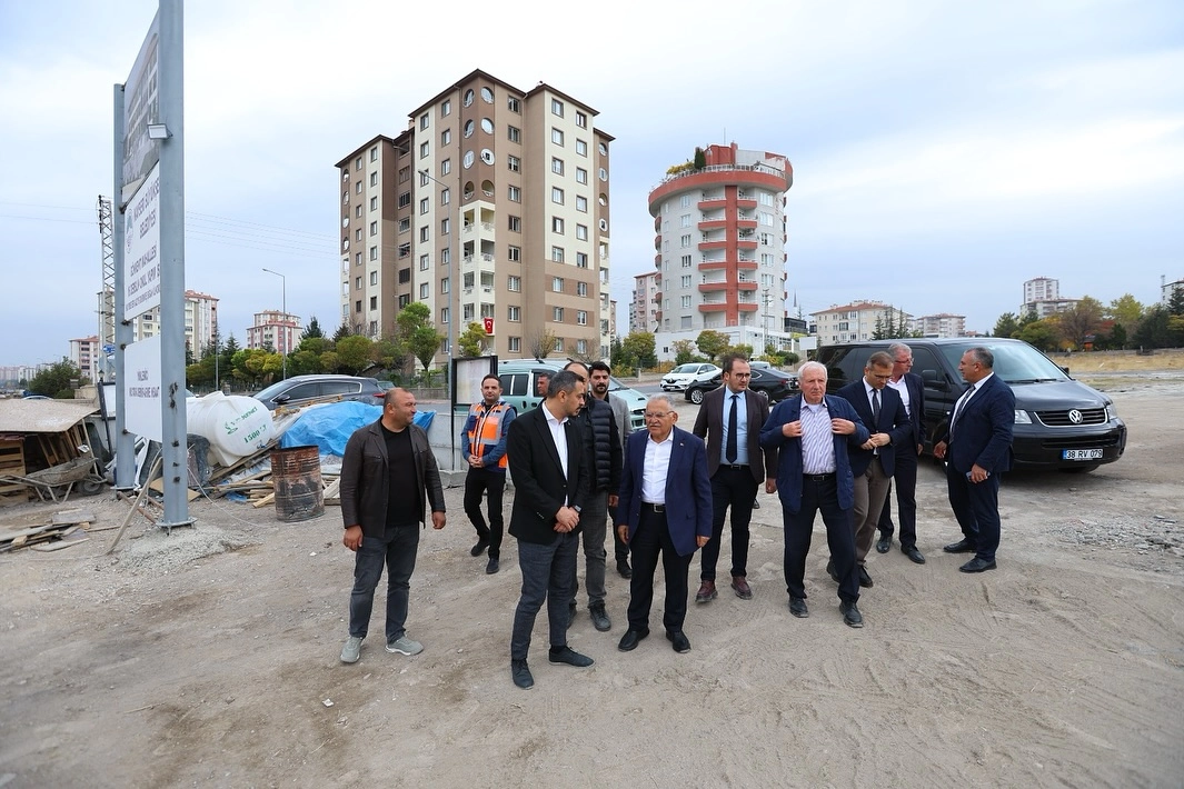 Memduh Büyükkılıç'tan Gökkent'teki okul inşaatına sıkı takip