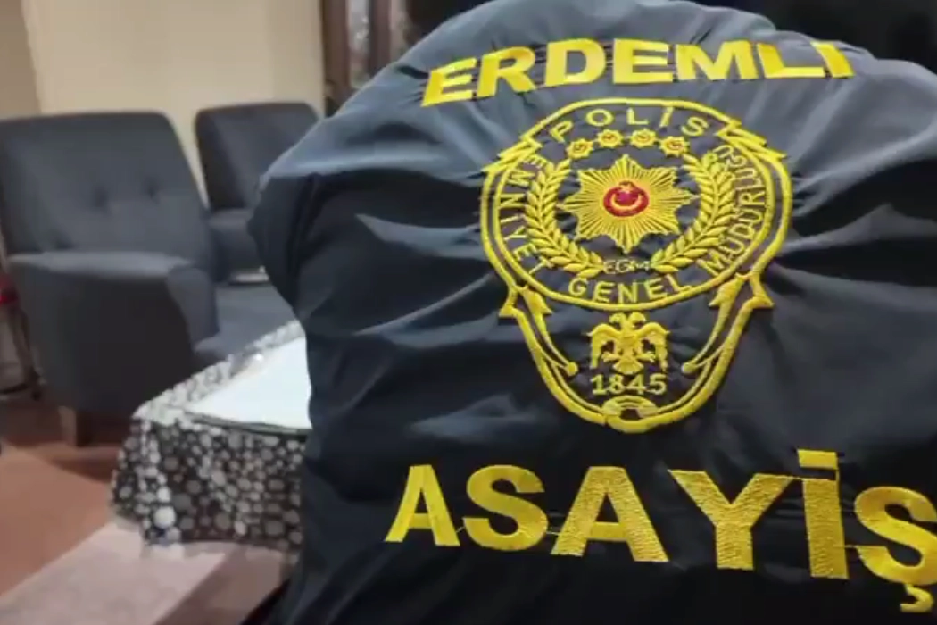 Mersin Erdemli’de uyuşturucu ve suç örgütüne büyük operasyon: 13 tutuklama